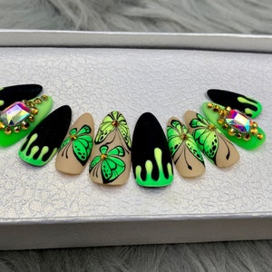 Butterfly Press On Nails | Fake Nails | Glue On Nails | Press On Nails | Coffin Nails | Luxury Nails | Long Fake Nails- A137