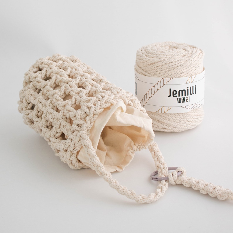 DIY crochet bag pattern Jemilli Merci bag, simple and easy crochet bag, making a daily everyday bag, beginner level image 8