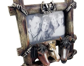 Urbalabs Western Cowboy Three Horse 3D Horseshoe Barbwire Decor Picture Frame 6 x 4 Rustic Country Gifts Farmhouse Picture Frames Standing..