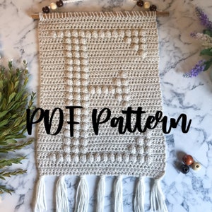 PATTERN | &quot;E&quot; Crochet Wall Hanging