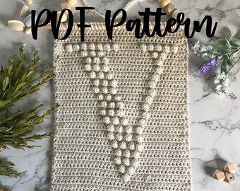 PATTERN | "V" Crochet Wall Hanging