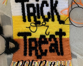 PATTERN | Trick or Treat Halloween Wall Hanging