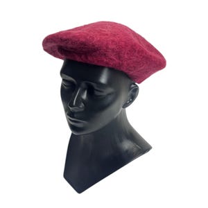 Vintage 70s / 80s French Wool Beret in Burdgundy