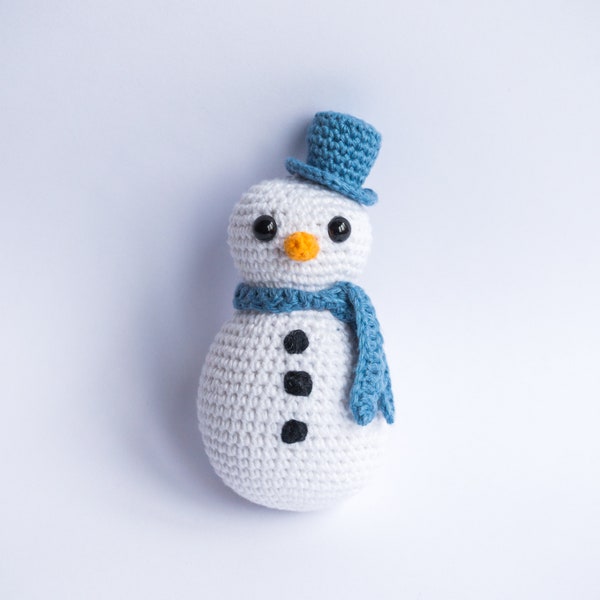 Snowman Crochet Amigurumi Pattern in English