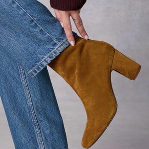 Authentic Rouje Paris Ankle Boots Suede Camel Sz 37 or 7 chic image 1