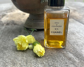 Auténtico bolso Chanel nº 5 vintage usado