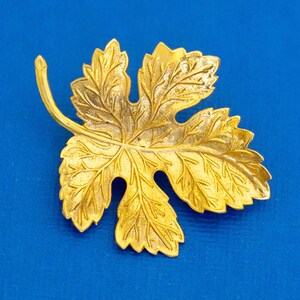 Vintage Jugendstil Ahornblatt Brosche, goldfarbene Blätter Brosche, Herbst Brosche, goldfarbene Brosche - D13