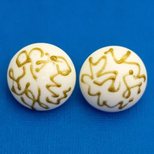 Vintage Clip On Earrings, White Gold Tone Clip On Earrings, Circle Earrings, Abstract Earrings, Doodle Earrings - D39