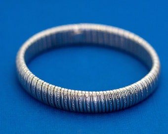 ヴィンテージ クラシック プレーン シルバートーン バングル 7 インチ