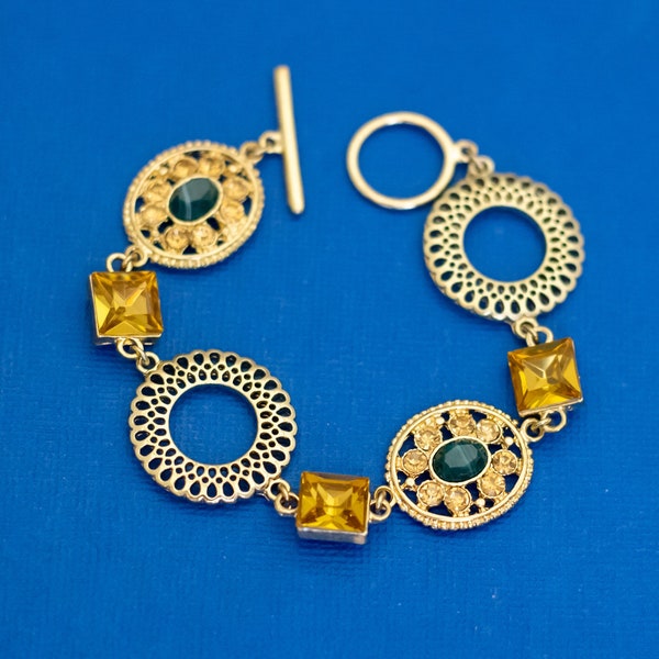 7 inch, Vintage Multi Rings Yellow Gems Gold Tone Bracelet - D43