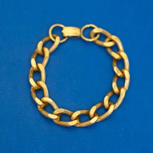 7 inch, Vintage Gold Tone Elegant Curb Chain Bracelet - D40