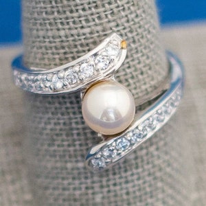Size 10, Sterling Silver Ring, Pearl Ring, Art Nouveau Ring, Elegant Ring, Striking Ring, Avon Ring, Vintage Ring, Edwardian Ring