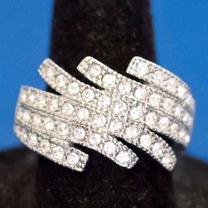 Size 8, Vintage Ring, Silver Tone Ring, Rhinestone Ring, Abstract Ring, Diamond Gem Ring, Statement Ring, Made by Avon - D39