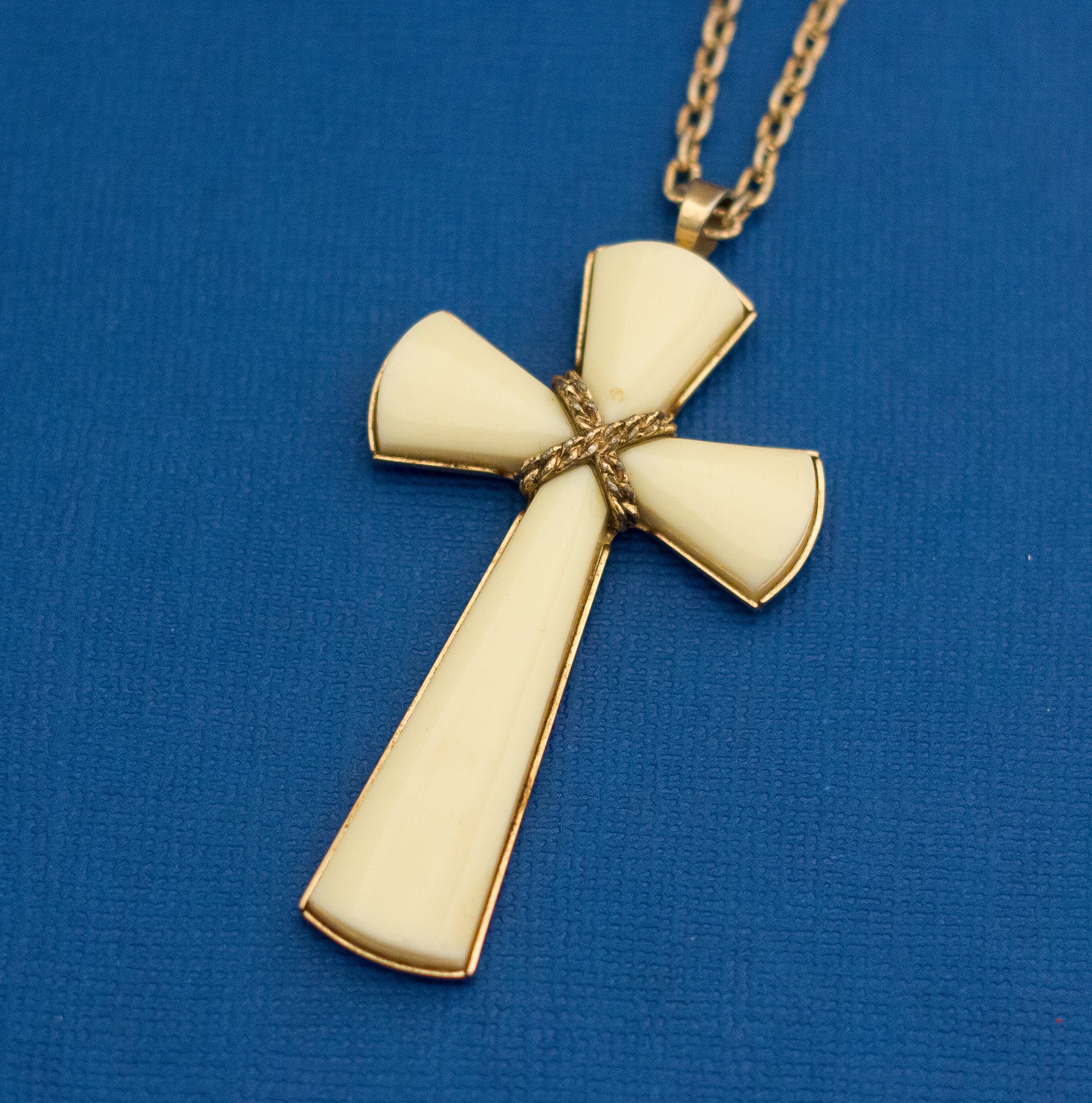 Off white cross necklace Clearance