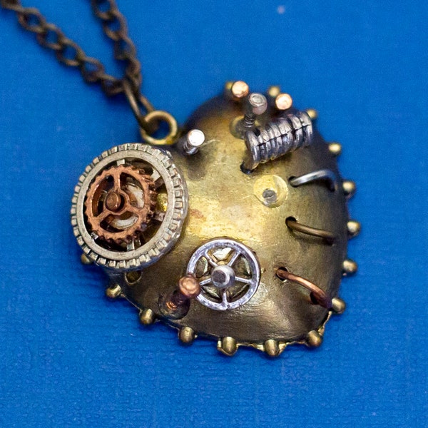 24 inch, Vintage Necklace, Love Heart Necklace, Steampunk Necklace, Gears Necklace, Clockwork Necklace - D12