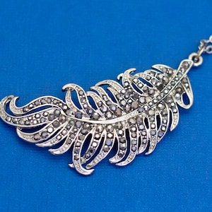 36 inch, Vintage Necklace, Silver Tone Necklace, Elven Leaf Necklace, Rhinestone Necklace, Leaves Necklace - D12