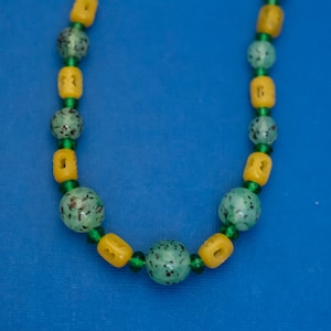 16 inch, Vintage Glass Green Beads Yellow Stone Choker Necklace - D40