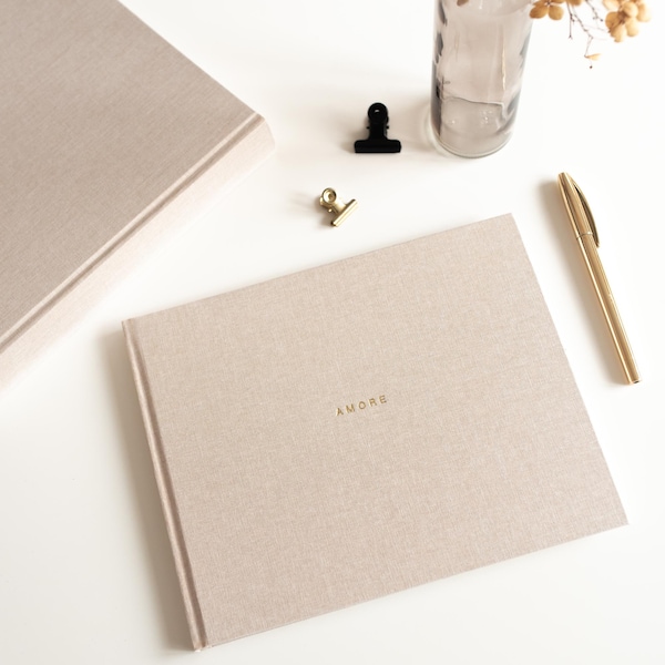Guest book made of linen sand | AMORE | Gold stamping