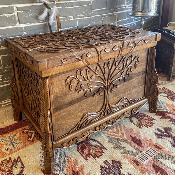 Tree of life wooden chest, trunk coffee table, Hope chest, blanket trunk, wooden storage chest, vintage chest