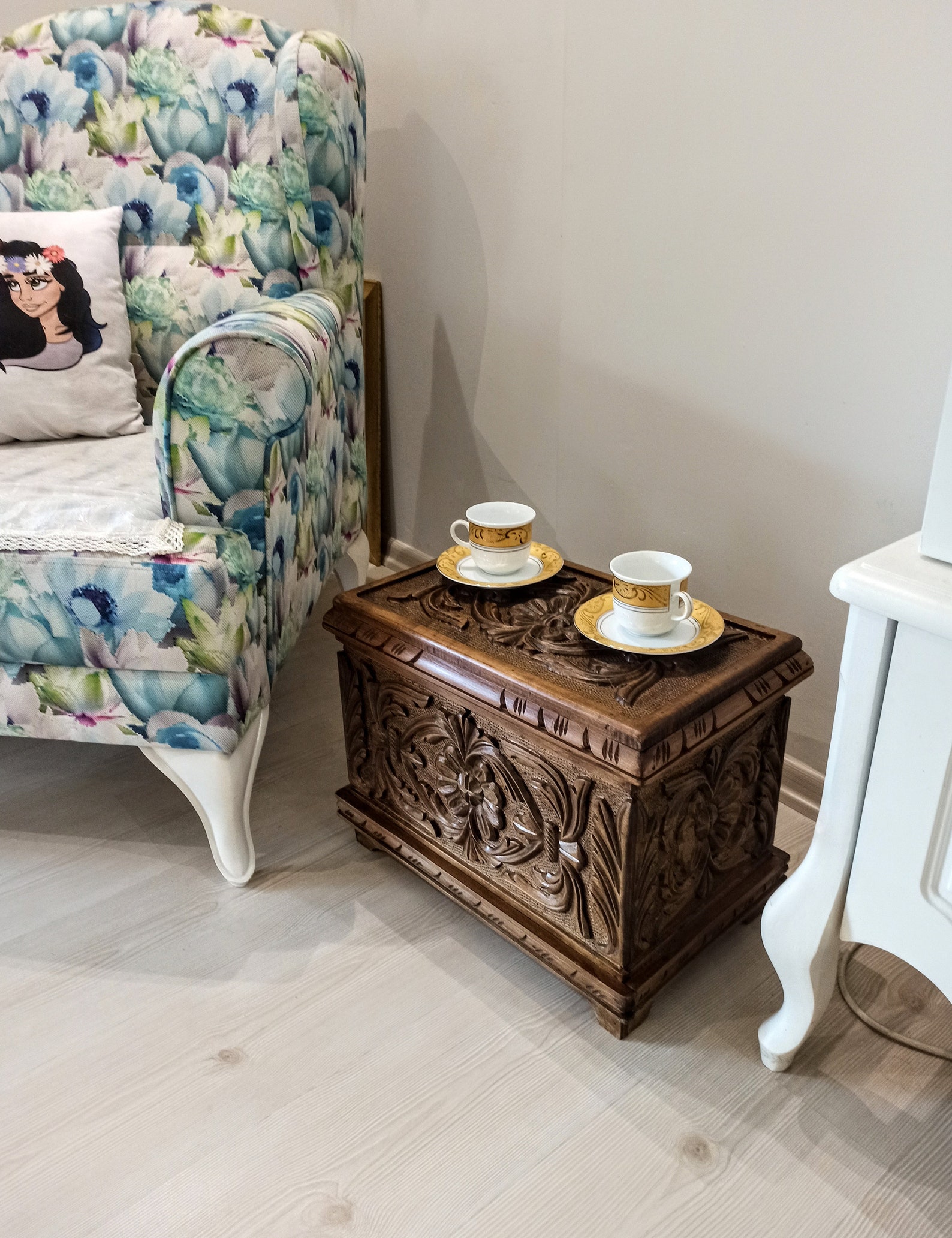 Ottoman Style Locking Hope Chest Large Wood Chest With Key Etsy