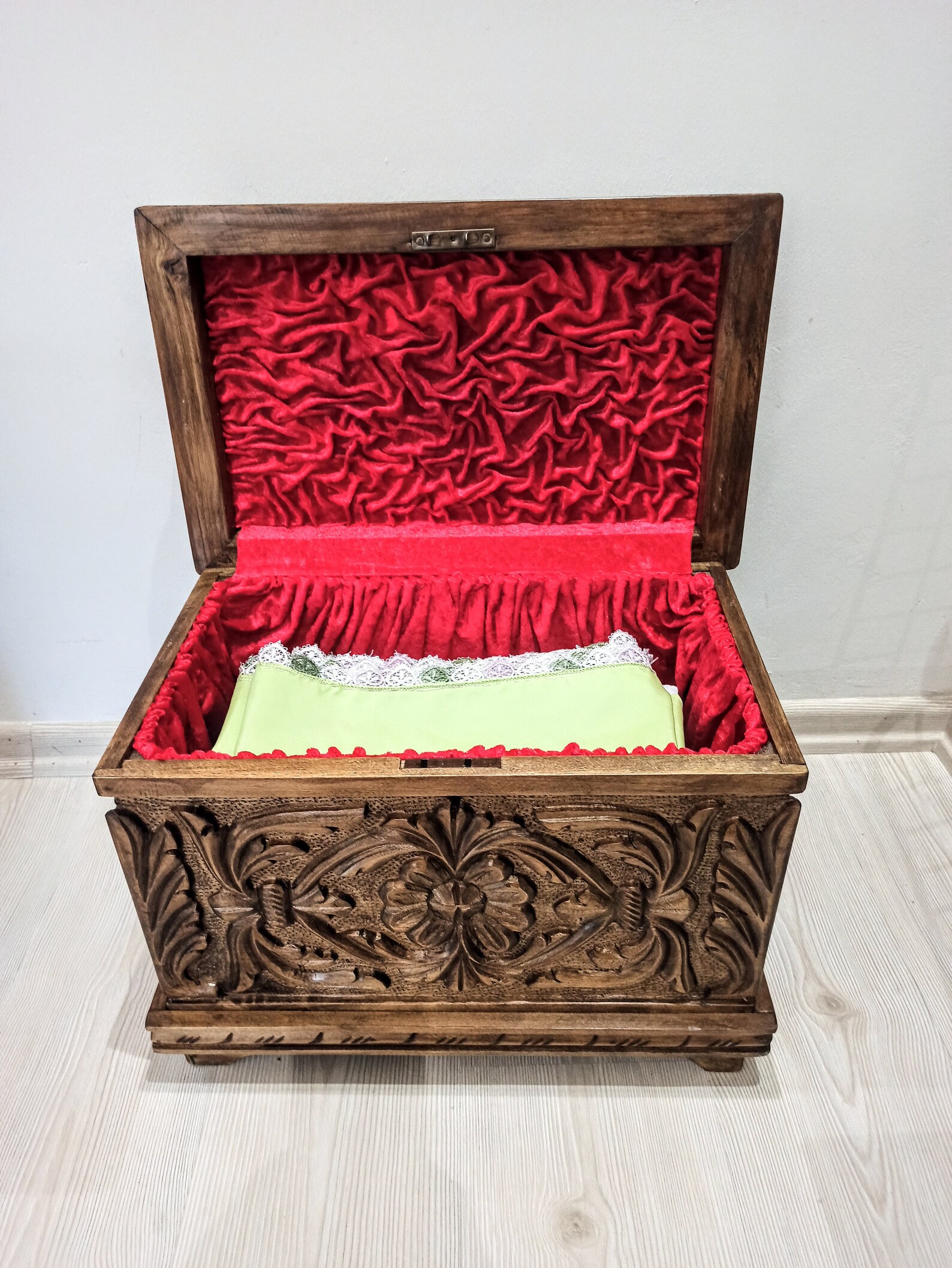 Ottoman Style Locking Hope Chest Large Wood Chest With Key Etsy