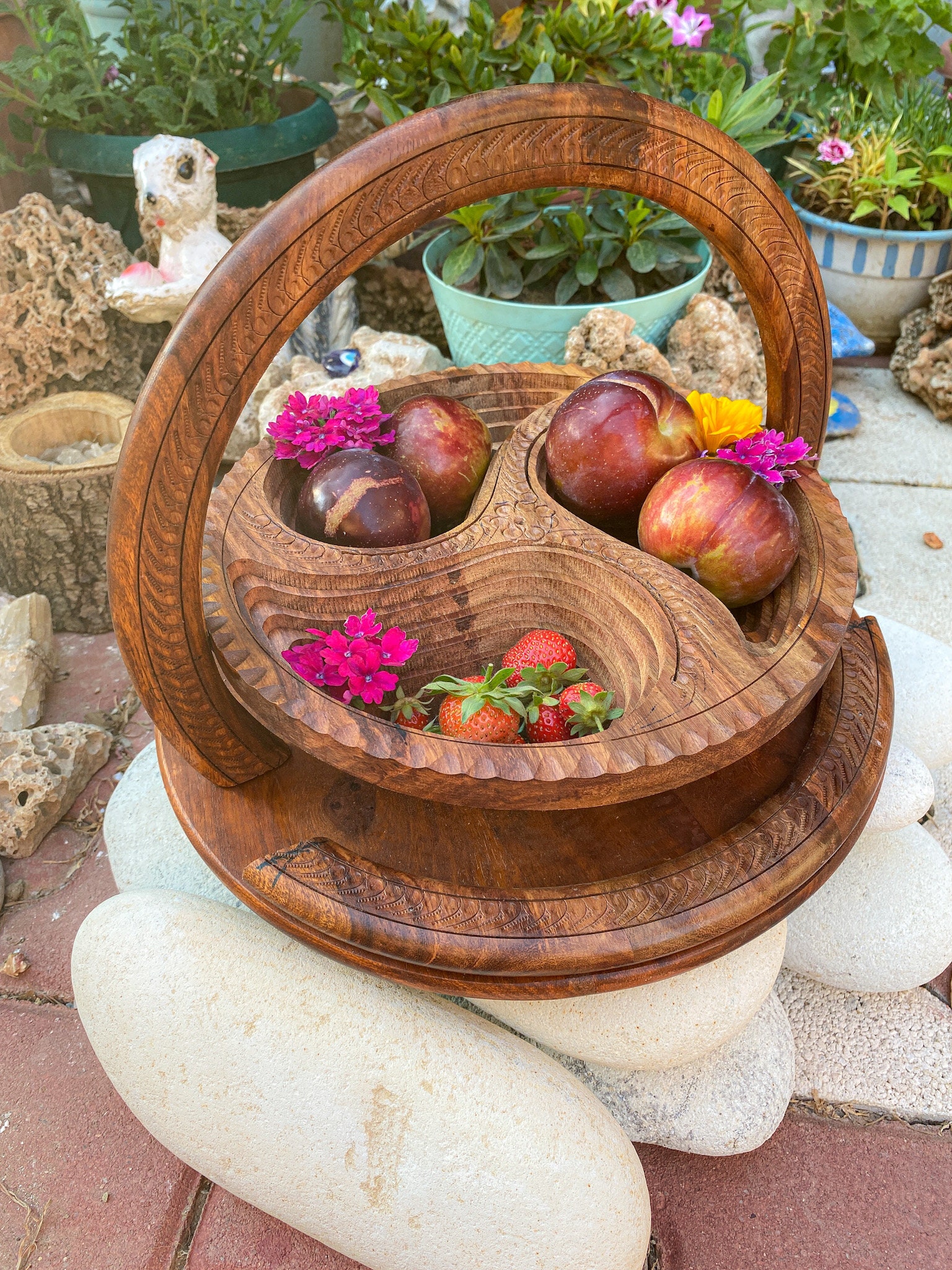 SKEZ Wooden Collapsible Fruit Basket (12x12x12) | Hand Made Wood Basket with Circular Trivet/Holder |Hand Made Wooden Basket for K