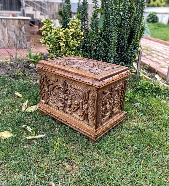Ottoman Style Locking Hope Chest Large Wood Chest With Key Etsy
