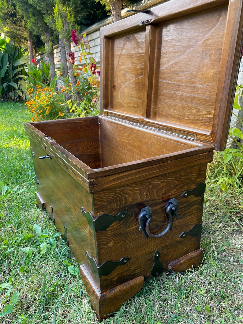Large Treasure Chest Trunk Coffee Table Blanket Trunk Etsy