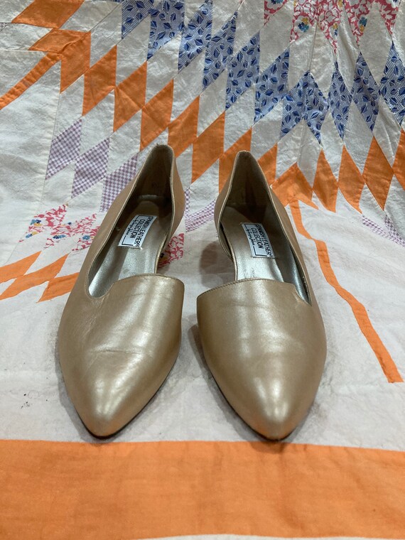 Vintage Gold heels - image 2