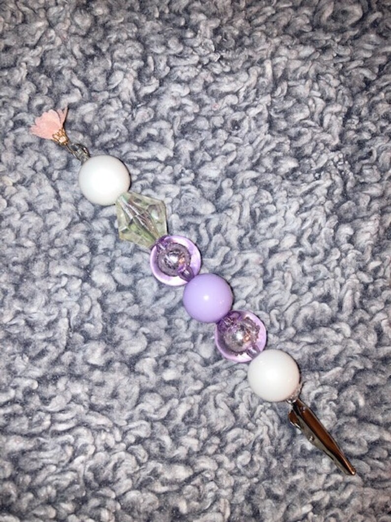 Multi-use Beaded Clip Multi-use Beaded Clip