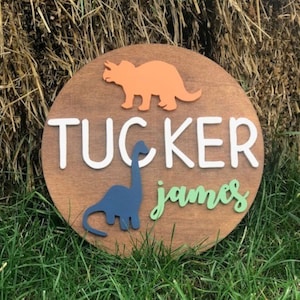 Kid&#39;s Dinosaur Name Sign