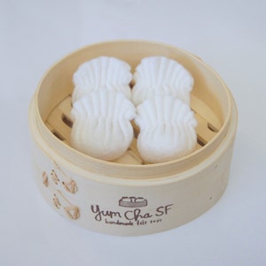 4pcs Har Gow Shrimp Dumpling with steamer bottom, optional, no lid included Dim Sum Felt Toys for Pretend Play Toddler Kitchen