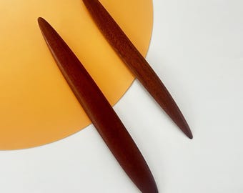 Handmade Leather Trimming Shaping Tool: Wooden Curved Plastic Rod