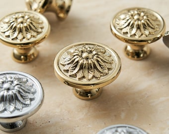 Poignée de bouton en laiton, bouton moderne de luxe léger, boutons solides argentés d'or brillant, bouton de garde-robe, poignées rondes de bouton, poignées de meuble, poignées de commode