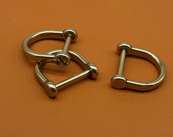 真鍮製鐙型ベルトバックル、安全キーカラビナフック付きバックパック留め具／ベルトバックル