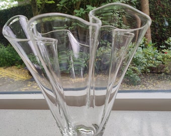 Dutch Design Glass vase Exclusive - folded glass, sculpted glass fan vase - Handkerchief vase