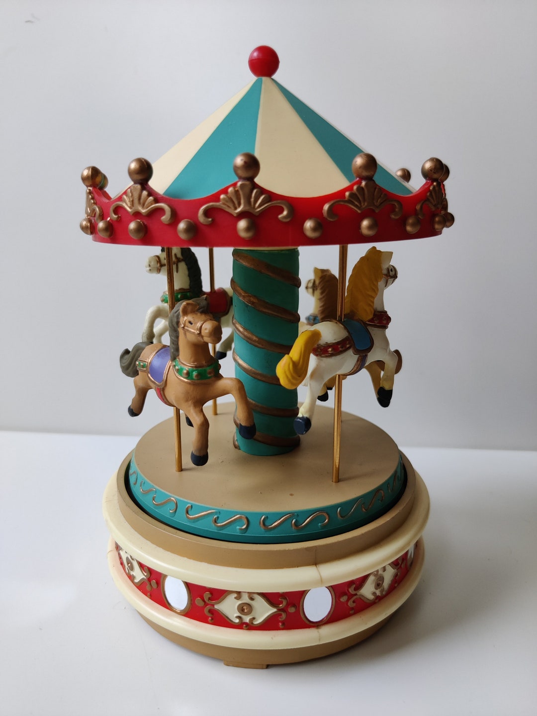 Enesco Vintage Music Box windup musicbox Carousel Waltz Etsy.de