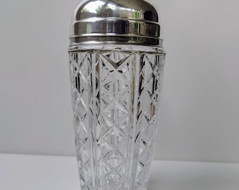 Art Deco crystal cocktail shaker - vintage bar equipment - roaring 20 party - Antique shaker - facetten crystal