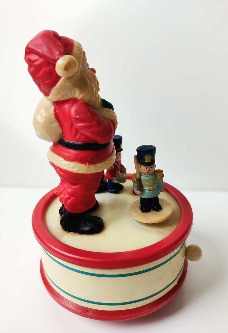 Enesco Vintage Music Box Windup Musicbox Silent Night Christmas Santa