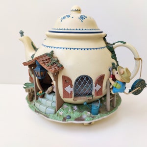 Enesco Mice Vintage Music Box - Oh, What a Beautiful Morning