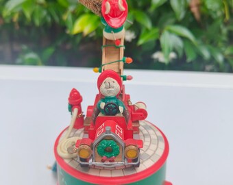 Enesco Music Box - Mice Vintage Wind up Musicbox - Fire Department
