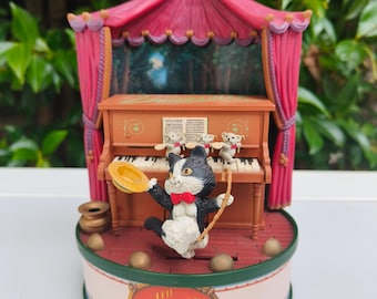 Enesco Vintage Music Box Wind-up - on Stage -there's No Business