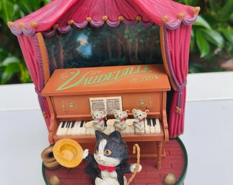 Enesco Vintage Music Box Wind-up - on Stage -there's No Business