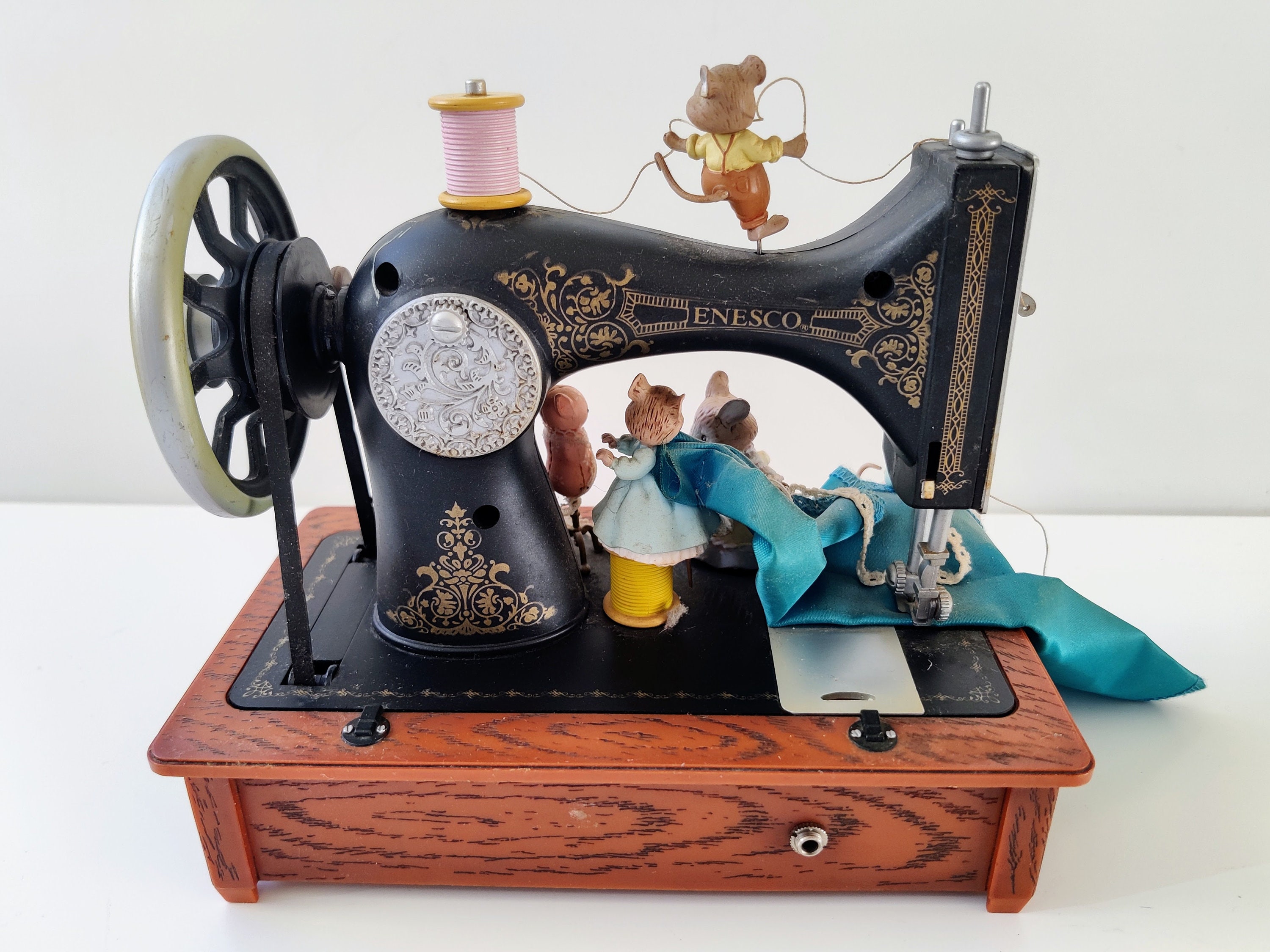 Enesco Mice Vintage Music Box My Favorite Things Sew Petite Sewing