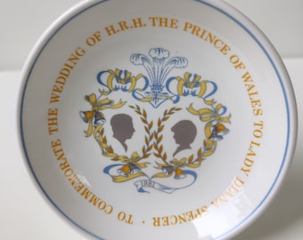 Royal Tuscan made in England - Fine Bone China - Princess Diana Wedding Plate - 29th july 1981 - English royal family collectable