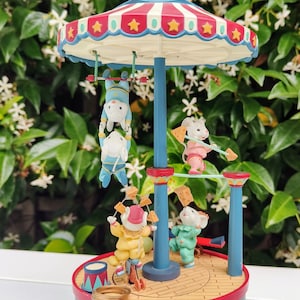 Enesco Mice Vintage Music Box - the Cutest Show on Earth - Be a