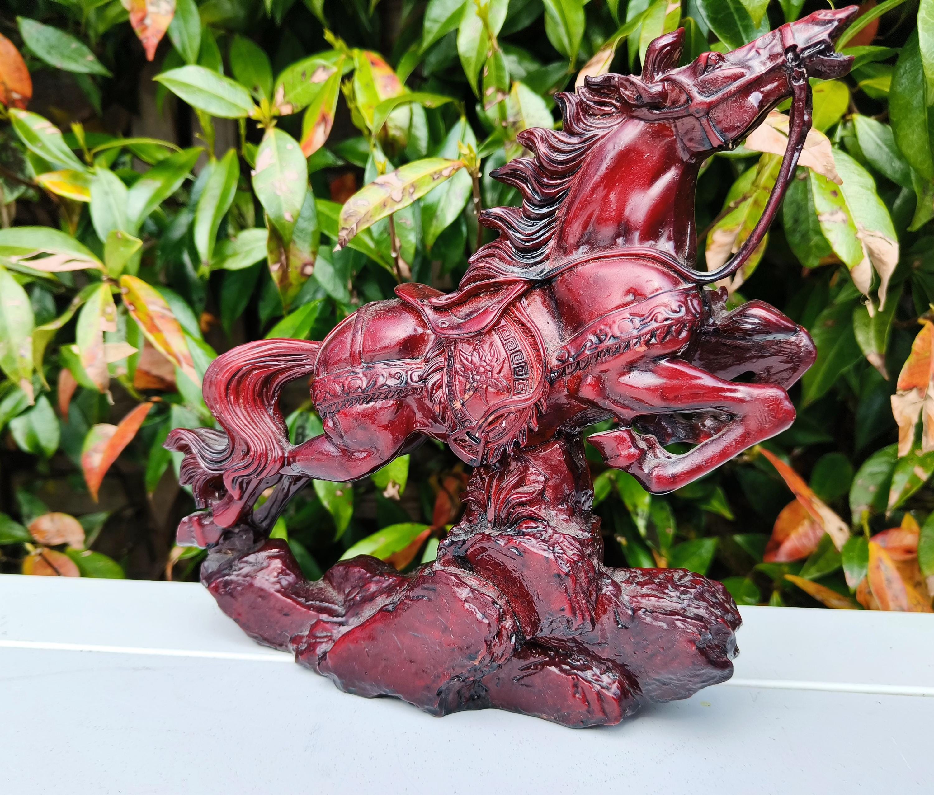 【希少】ヴィンテージ 真鍮製 馬の置物 黒染め 繊細なエングレービング 彫刻 Feng Shui Red Horse Statue – Galloping Victory Horse – Resin