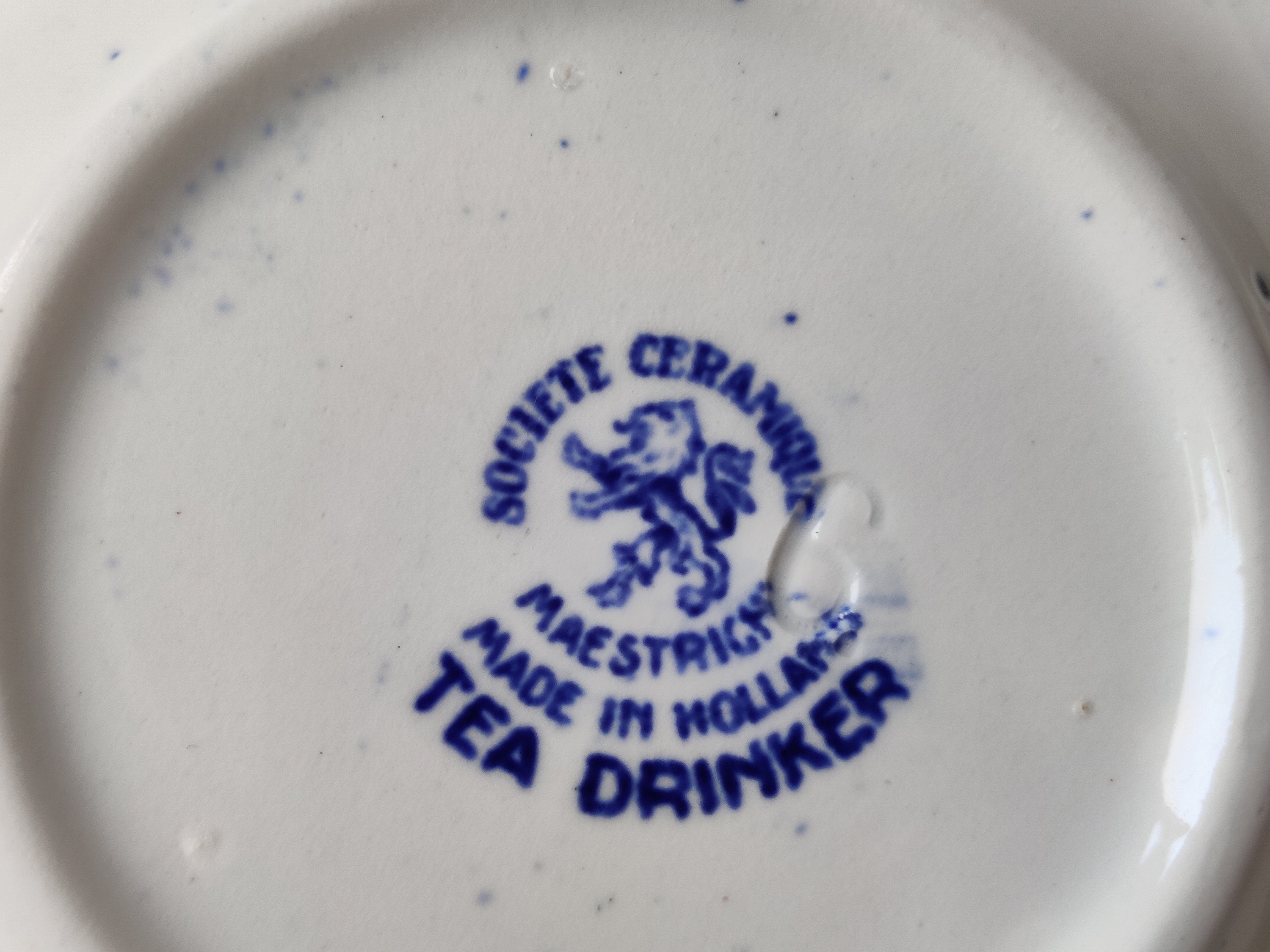 Société Céramique - Antique Plate - the Tea Drinker - Royal Sphinx