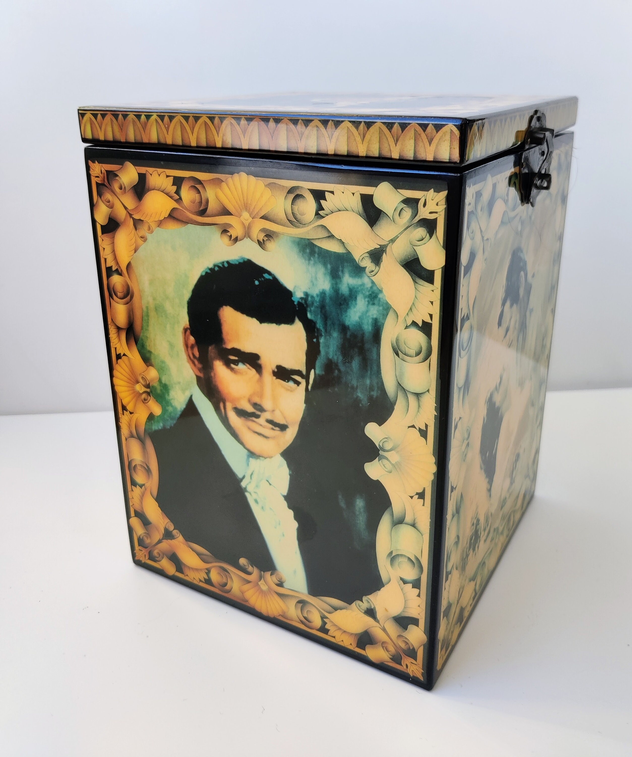 Enesco Vintage Music Box - Jack in the Box - Gone With the Wind