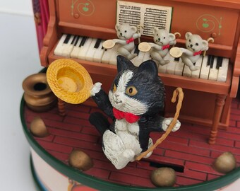 Enesco Vintage Music Box Wind-up - on Stage -there's No Business